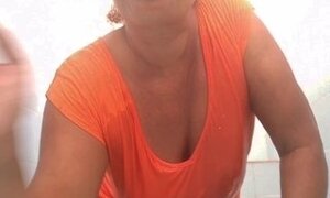 Long video of whore shooting with her clit from 3 meters away