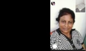 Sri Lankan hot and sexy milf tits flash video ...