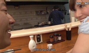 Wife of a restaurant owner seduced by a customer (english sub)