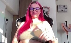Gamer girl cums on banned Twitch livestream! Cum countdown and nip slip