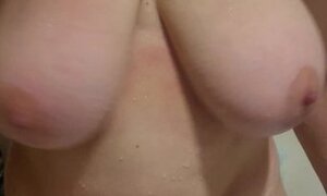 MILF jiggling huge boobs in slow motion
